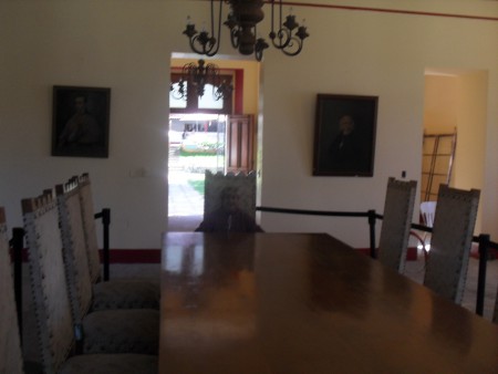 EN EL COMEDOR DEL CASTILLO