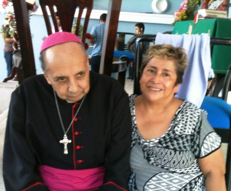 YO CON EL OBISPO MARTINEZ TORRES