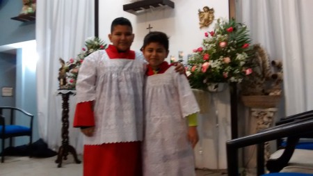 los monaguillos fer y manuel